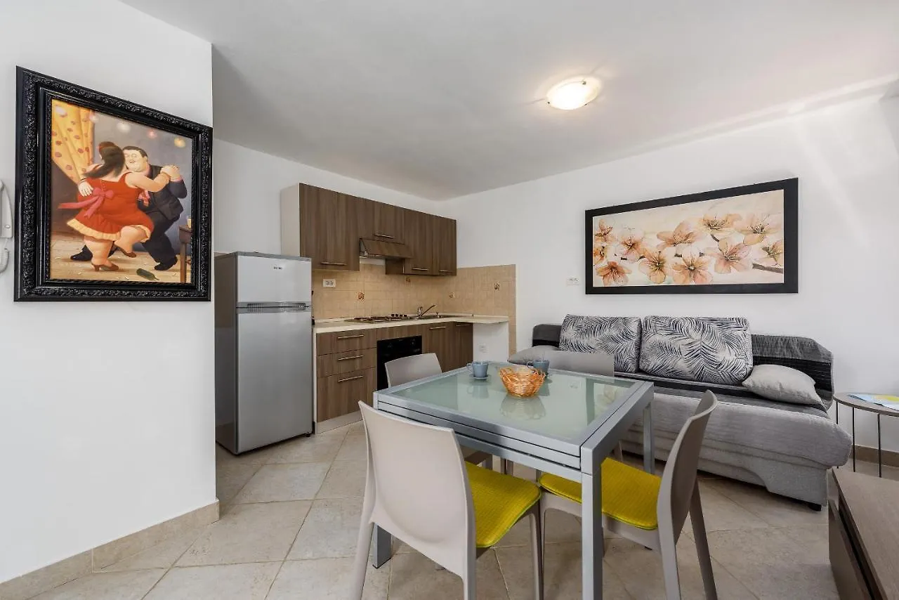 Apartments Dante Umag
