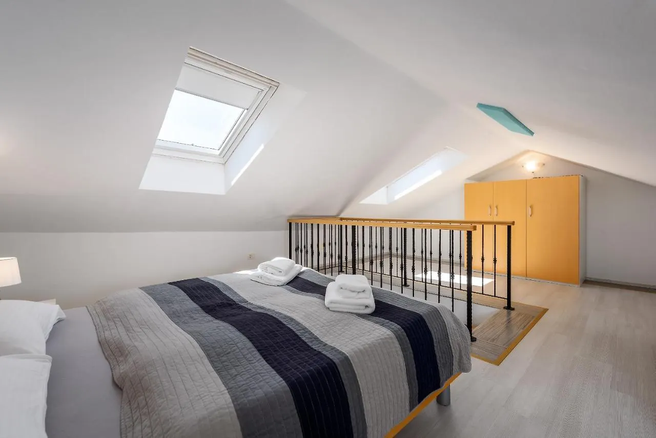 Apartments Dante Umag