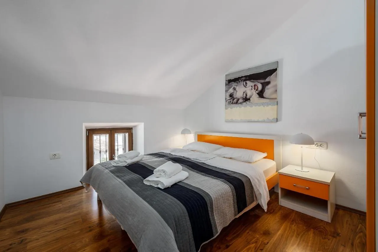 Apartments Dante Umag