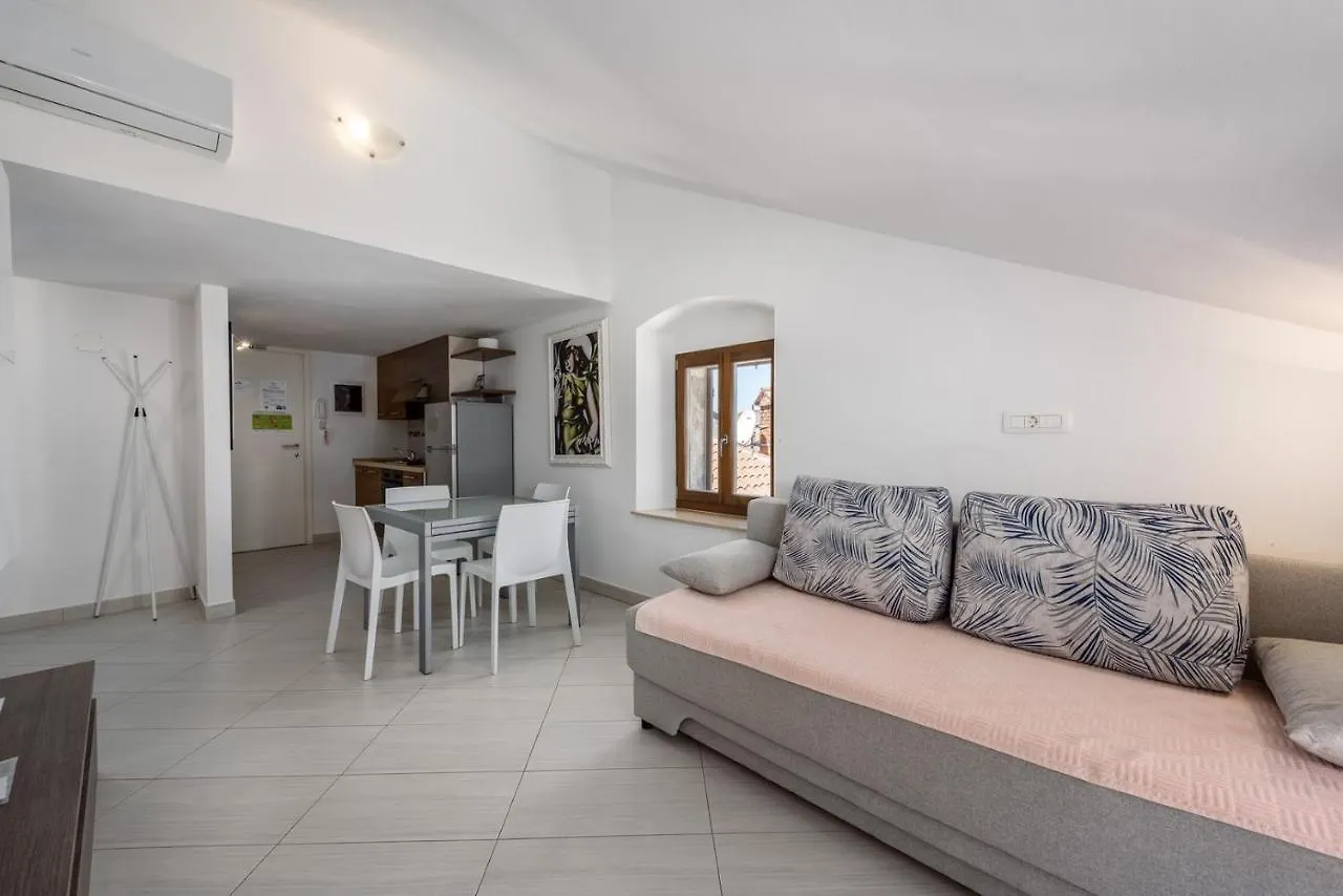 Apartments Dante Umag